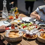 Cunda Nonna Szálloda Ayvalı