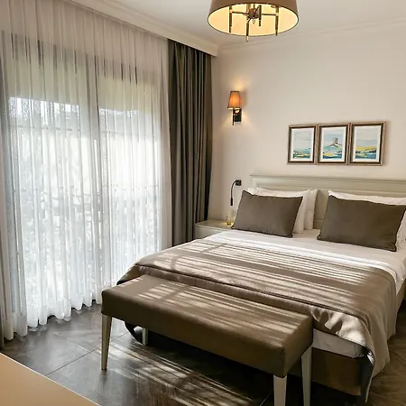 Cunda Nonna Otel Ayvalı